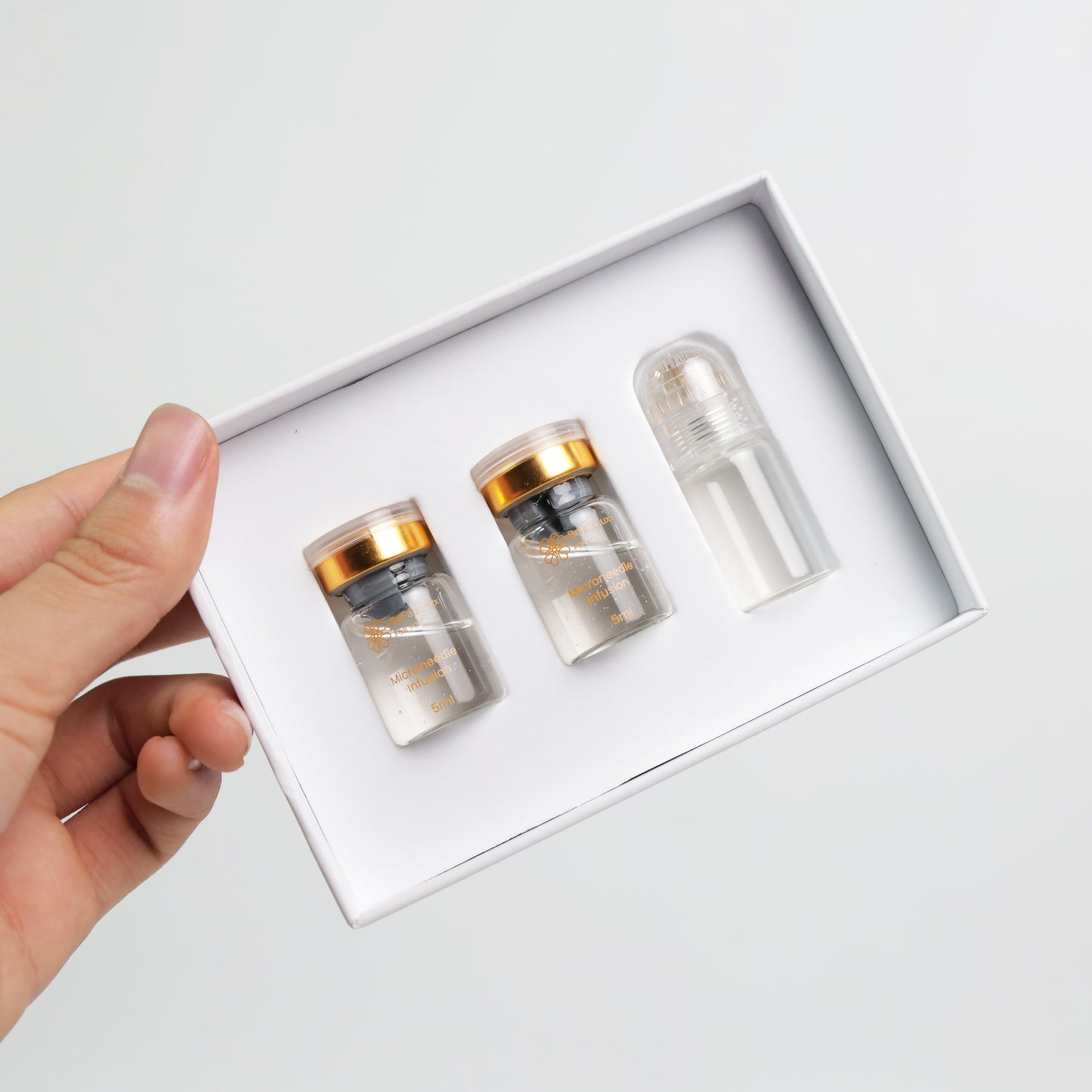 BeFabLuxx Cosmetic Micro-Infusion Kit | Derma Stamp 0.25 mm for Hydration, Plumping, Radiant Glow, Fine Line & Wrinkle Care – 5-Minute At-Home Skin care for  Face Lips & Neck